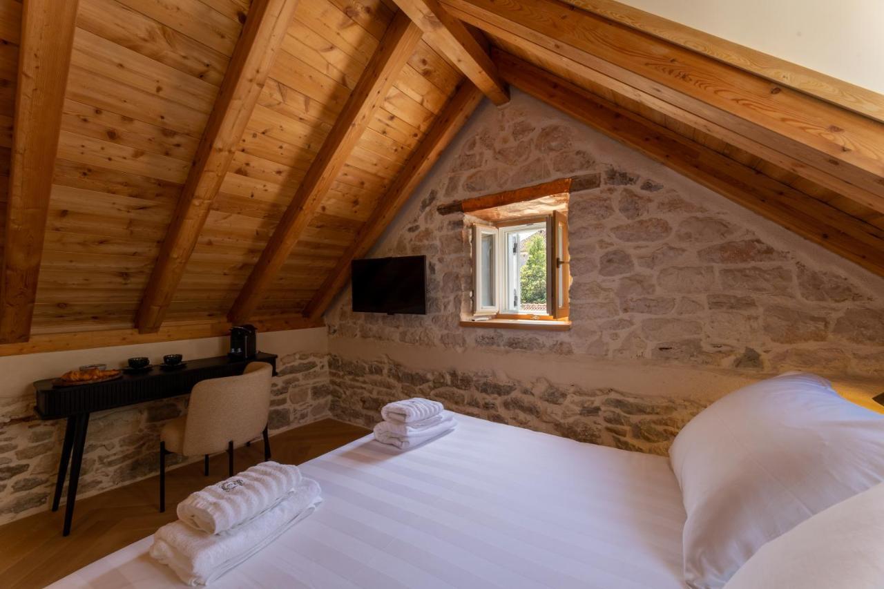 Balturio Boutique 4 Stars Properties In The Center Kastela Exterior photo