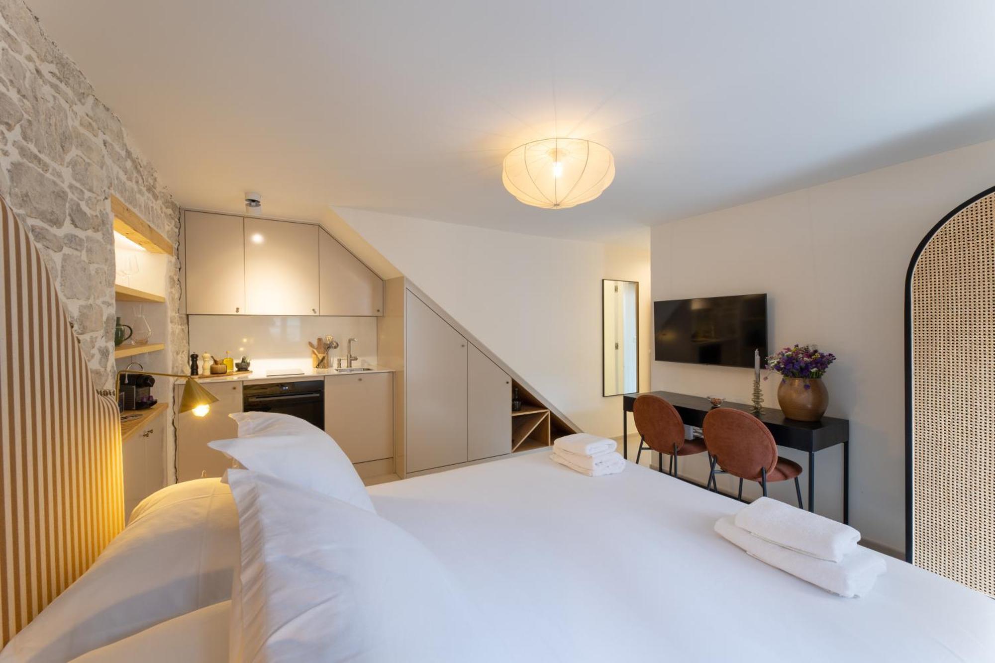 Balturio Boutique 4 Stars Properties In The Center Kastela Exterior photo