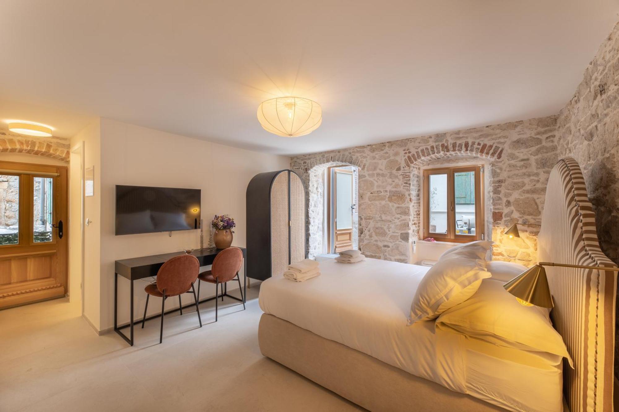 Balturio Boutique 4 Stars Properties In The Center Kastela Exterior photo