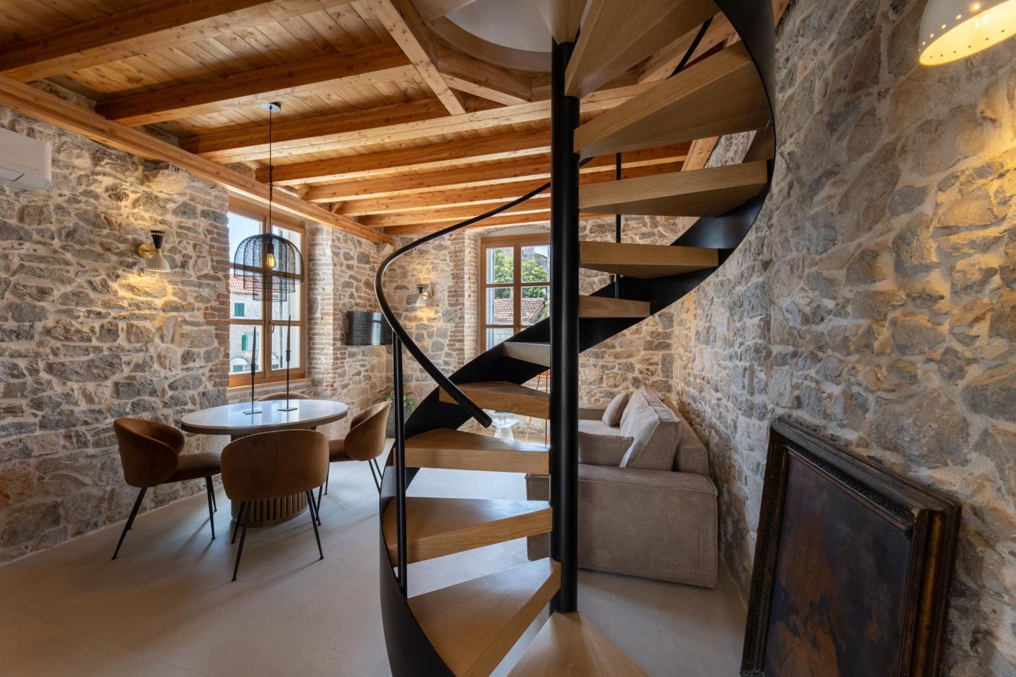 Balturio Boutique 4 Stars Properties In The Center Kastela Exterior photo