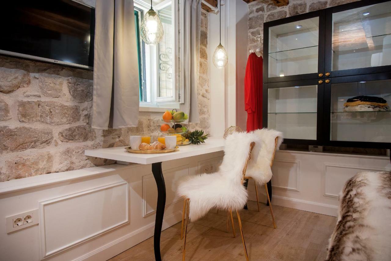 Balturio Boutique 4 Stars Properties In The Center Kastela Exterior photo