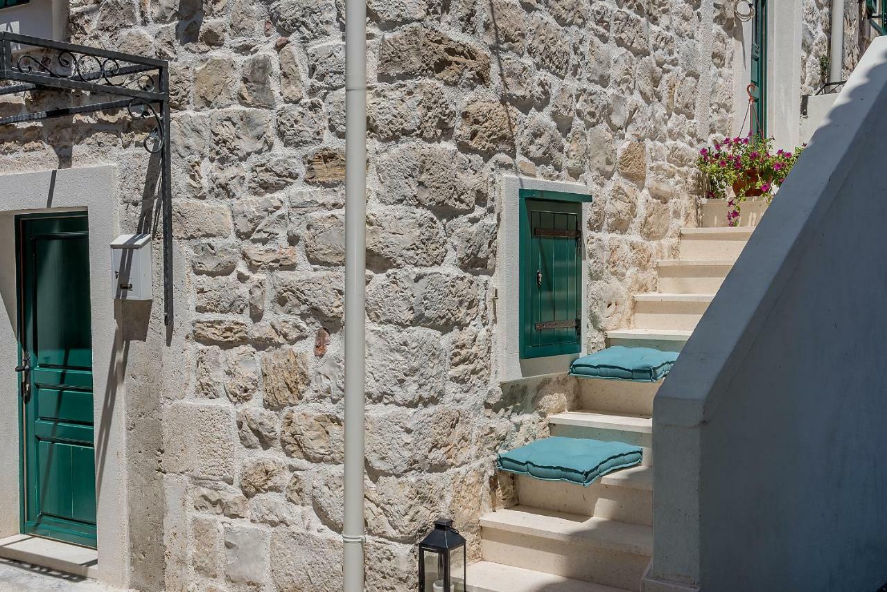 Balturio Boutique 4 Stars Properties In The Center Kastela Exterior photo