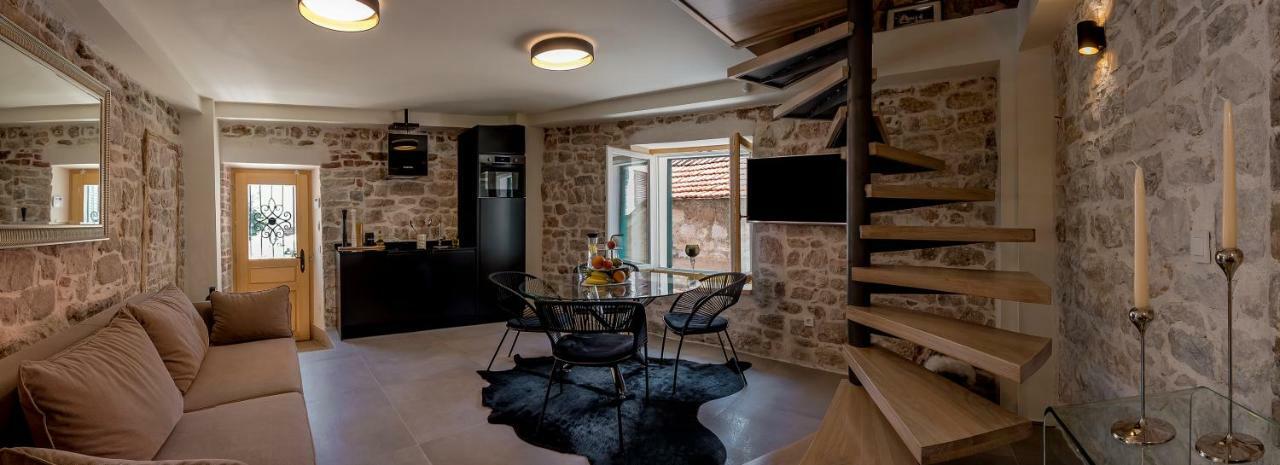 Balturio Boutique 4 Stars Properties In The Center Kastela Exterior photo